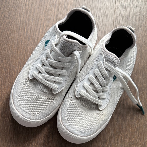 Vessi White Knit Sneakers with Teal Accents - Picture 5 of 7